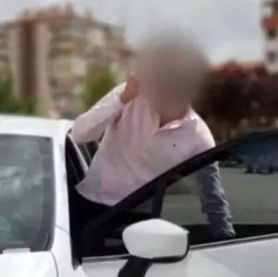 Kurşunların havada uçuştuğu alacak verecek kavgası kamerada