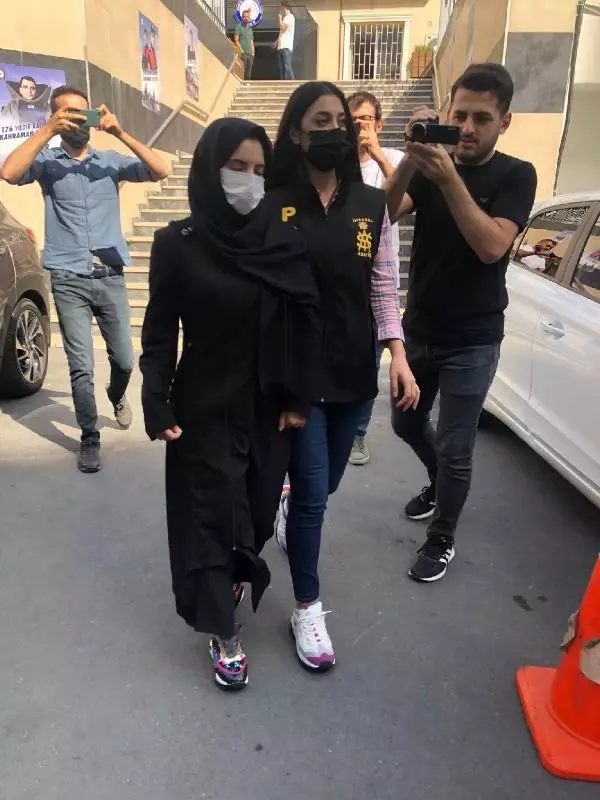 Sancaktepe'de anne kıza dehşet; evin büyük kızı azmettirmiş