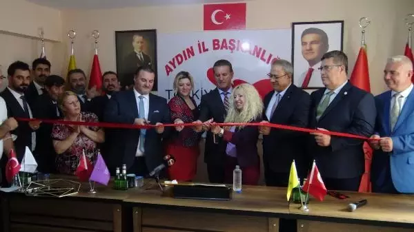 SARIGÜL TÜRKİYE'DE İLK DEFA PARTİ GENEL BAŞKANINI KAYITLI ÜYELER SEÇECEK