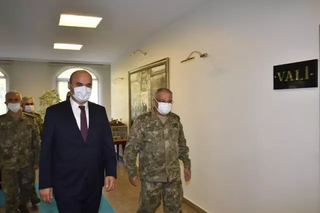 KIRKLARELİ - 1. Ordu Komutanı Korgeneral Yeni, Kırklareli Valisi Bilgin'i ziyaret etti