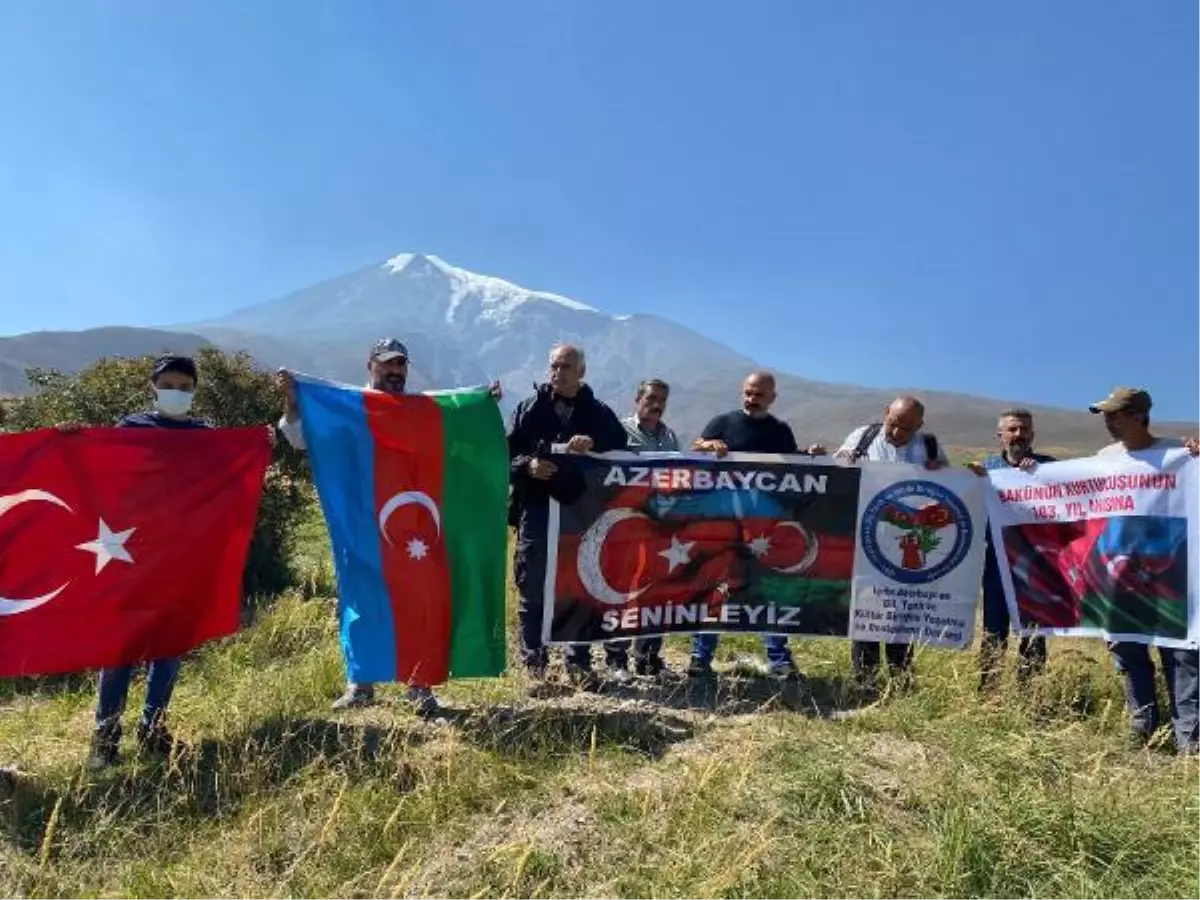 1800 RAKIMDA BAKÜ'NÜN KURTULUŞUNUN 103'ÜNCÜ YILI KUTLAMASI