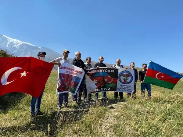 1800 RAKIMDA BAKÜ'NÜN KURTULUŞUNUN 103'ÜNCÜ YILI KUTLAMASI