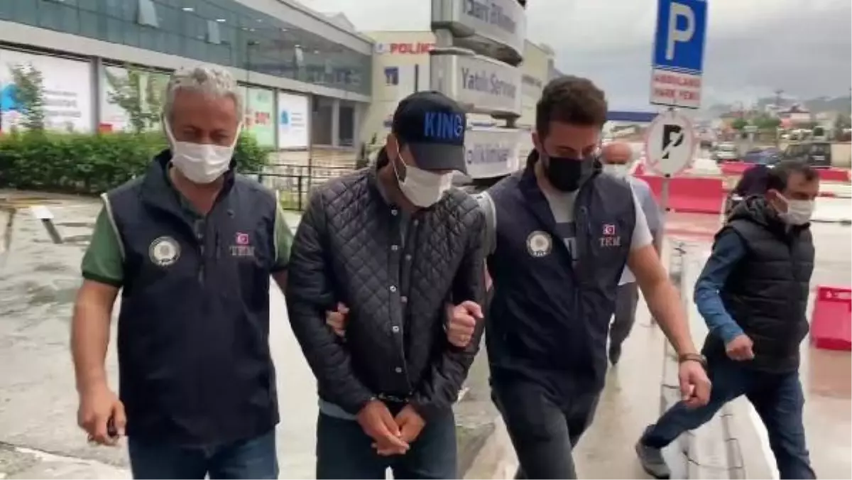2 İLDE FETÖ'NÜN MAHREM ASKERİ YAPILANMASINA OPERASYON: 6 GÖZALTI