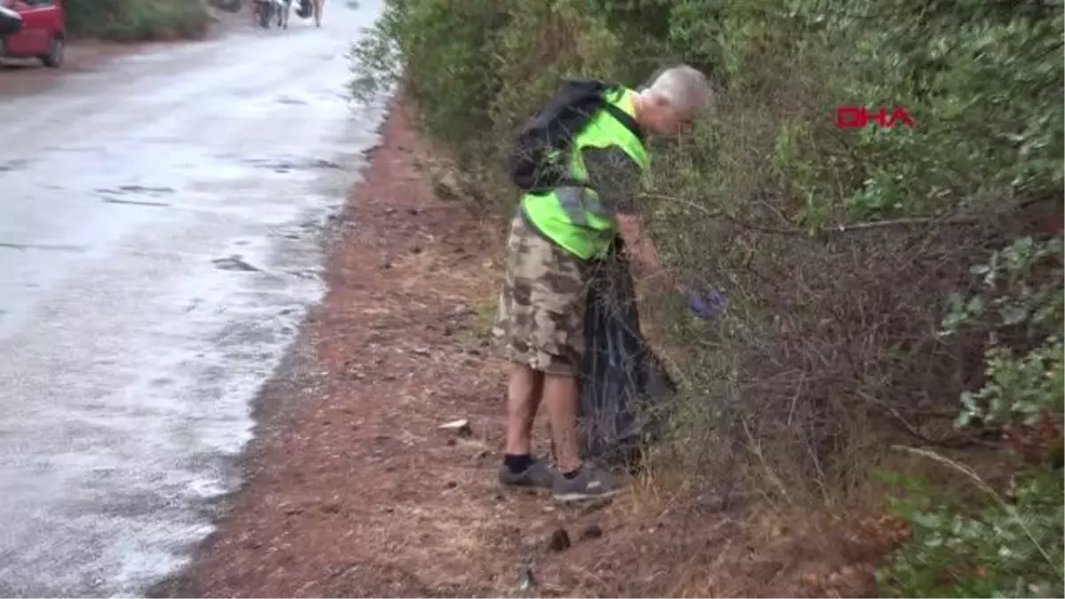 2 TRAKTÖR RÖMORKU ÇÖP TOPLADILAR