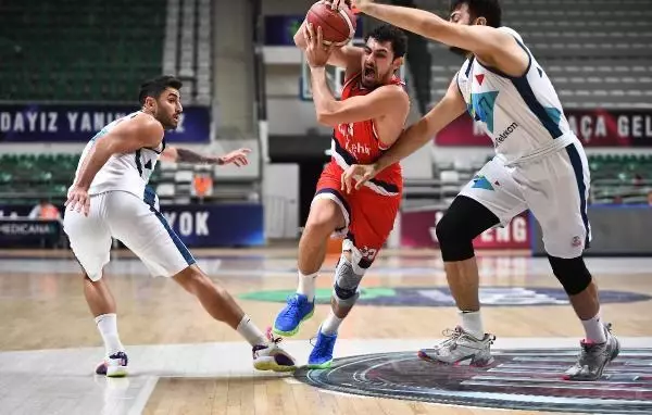 21'inci Cevat Soydaş Basketbol Turnuvası'nda ilk gün tamamlandı