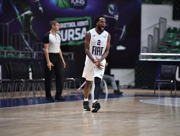 21'inci Cevat Soydaş Basketbol Turnuvası'nda ilk gün tamamlandı