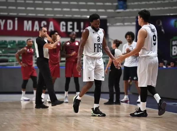 21'inci Cevat Soydaş Basketbol Turnuvası'nda ilk gün tamamlandı