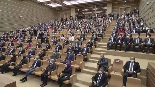 Son dakika haber: Cumhurbaşkanı Erdoğan, 6. Anadolu Medya Ödülleri töreninde konuştu: (2)