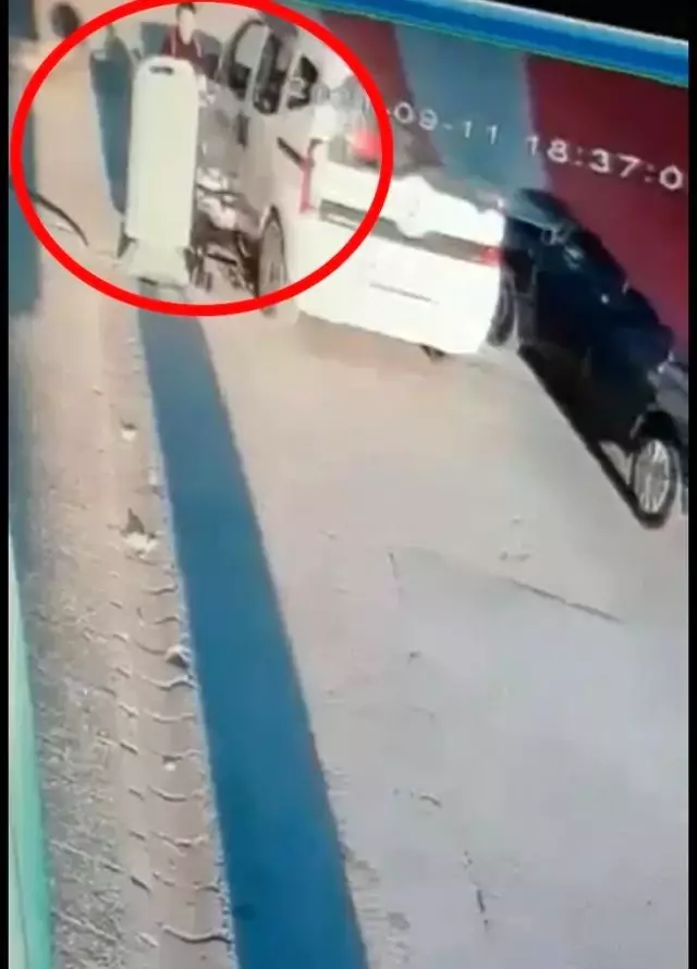 Son dakika haberleri... 6 aylık çocuğun ölümden döndüğü kaza kamerada