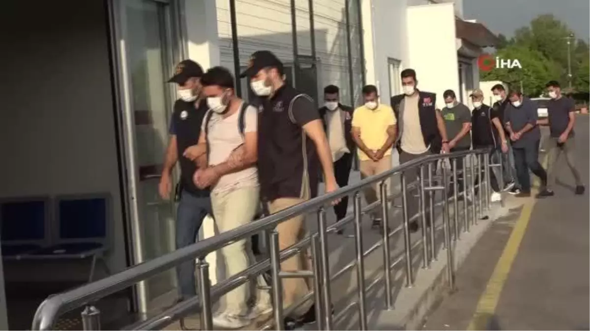 Adana'da FETÖ operasyonu: 8 gözaltı