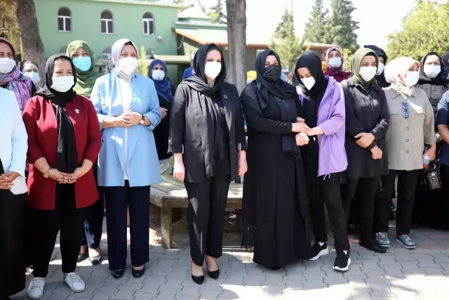 AK Parti Adana Milletvekili Erdinç'in kız kardeşi son yolculuğuna uğurlandı