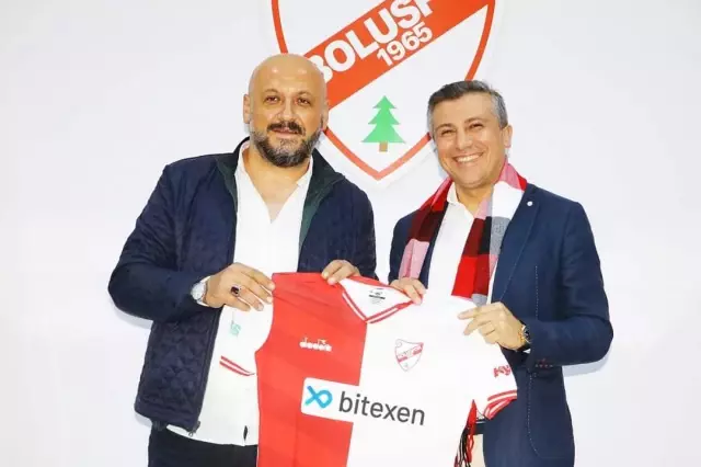 AK Parti teşkilatından Boluspor futbolcularına ve teknik ekibe baklava ikramı