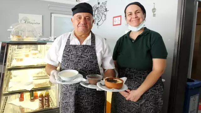 Amerika'dan tatile geldi, kafeterya açan Özcan çiftine rehber oldu