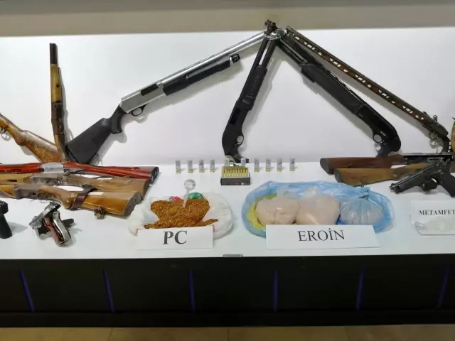 Son dakika haberleri: Aralarında husumet bulunan 2 farklı organize suç çetesine yönelik düzenlenen operasyonda 29 gözaltı
