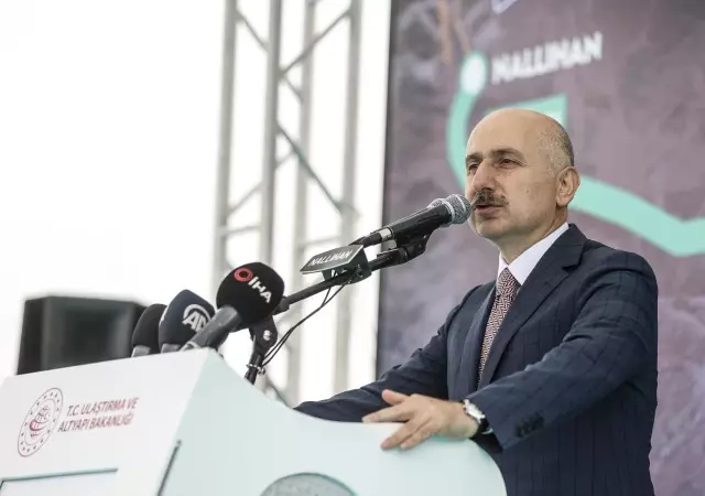 Karaismailoğlu: Türkiye yerinde saysın diye uğraşanların umutlarını boşa çıkarmaya devam edeceğiz