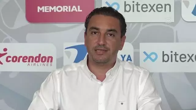 Antalyaspor, genç kaleci Ataberk Dadakdeniz ile sözleşme imzaladı
