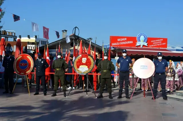 BALIKESİR - Ayvalık'ta düşman işgalinden kurtuluşun 99. yıldönümü törenleri yapıldı