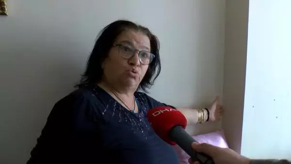 BAHÇELİEVLER'DE YIKILAN BİNANIN ZARAR VERDİĞİ YAN BİNA SAKİNLERİ: HAYATIMIZ TEHLİKEDE