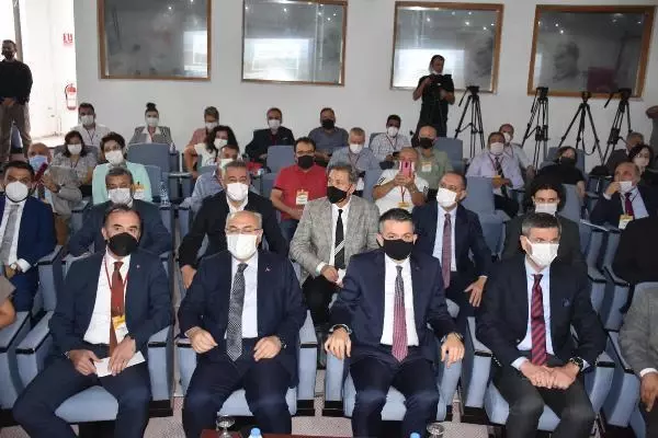 Pakdemirli: Tüm üreticileri Tarsim'e kayıt yaptırmaya davet ediyorum