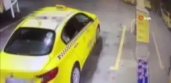 Halk Ekmek: Bakırköy'de halk ekmek büfesini yakan sanık hakkında 7 yıl hapis cezasına hükmedildi Halk Ekmek: Bakırköy'de halk ekmek büfesini yakan sanık hakkında 7 yıl hapis cezasına hükmedildi