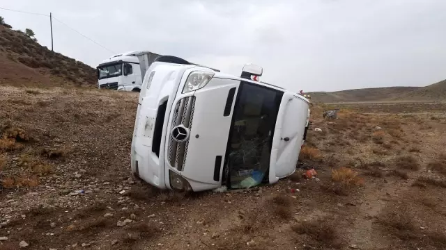 Başkentte tır devrildi: 1 ölü