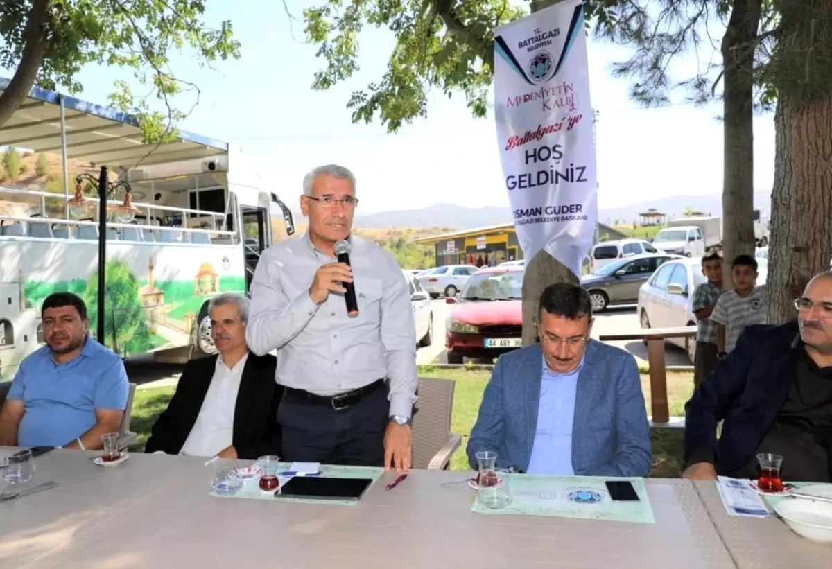 Battalgazi'deki hizmet gezileri devam ediyor