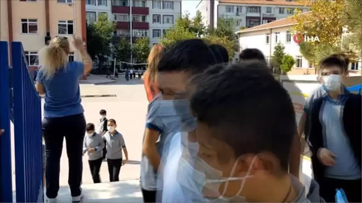 Bir sınıfta 4 pozitif vaka, sınıf karantinaya alındı