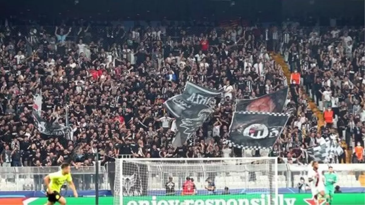 Borussia Dortmund'un teknik direktörü tribünlere hayran kaldı! Almanya'daki maç için gözdağı verdi