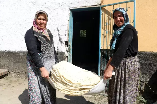Yaptıkları bu ekmeği 1 yıl boyunca bayatlamadan tüketilebiliyorlar