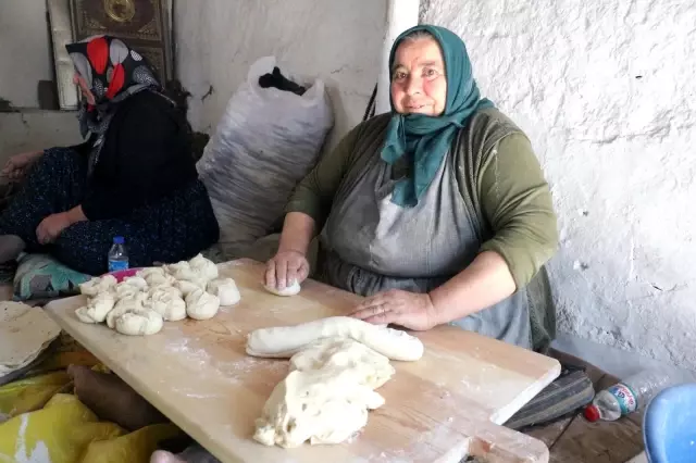 Yaptıkları bu ekmeği 1 yıl boyunca bayatlamadan tüketilebiliyorlar