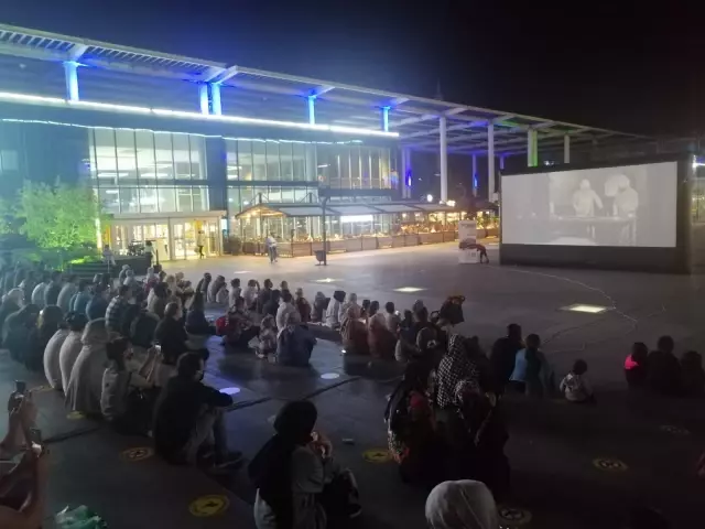 Bursa'da kısa film festivalinin yazlık sinema gösterimleri yapıldı