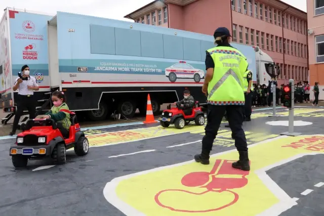 Çankırı'da trafik güvenliği eğitimi verildi