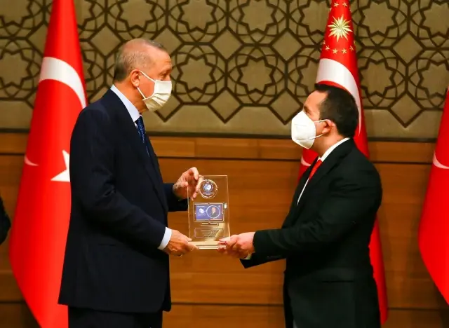 Cumhurbaşkanı Erdoğan, 6. Anadolu Medya Ödülleri töreninde konuştu: (1)