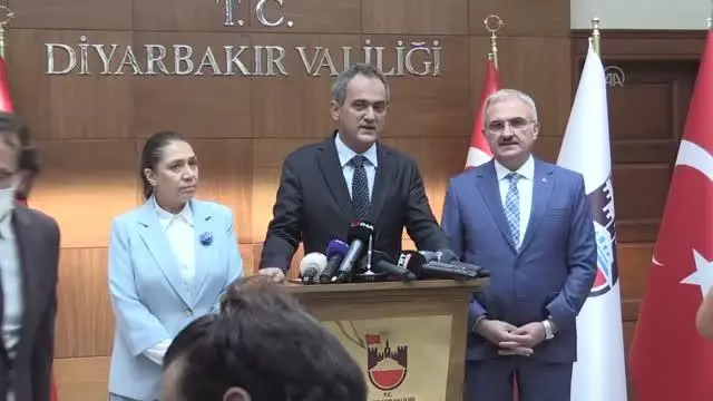 Son Dakika | Milli Eğitim Bakanı Mahmut Özer, Diyarbakır Valiliğini ziyaret etti Açıklaması