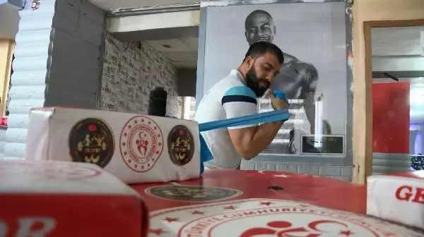 SPOR Diyarbakırlı bilek güreşçisi Mehmet, Litvanya'da Türkiye'yi temsil edecek