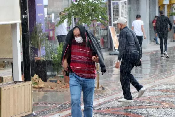 EDİRNE'DE SAĞANAK ETKİLİ OLDU