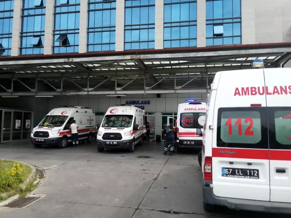 Patpat devrildi: 4 yaralı