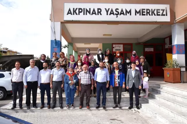 Meclis eski Başkanı Cemil Çiçek Sındırgı'yı ziyaret etti