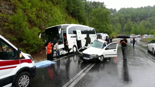 Son dakika haber: Eve dönüş yolundaki kaza 2 kızı anne ve babasından ayırdı