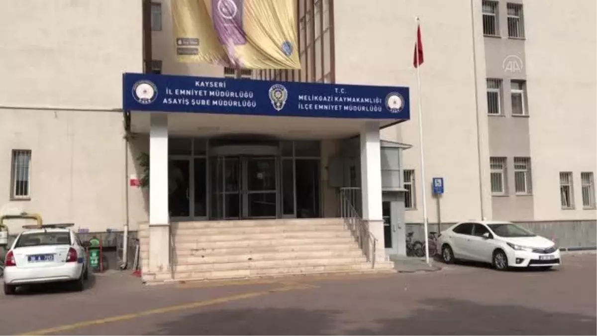 Farklı suçlardan aranan 18 şüpheli şafak operasyonuyla yakalandı