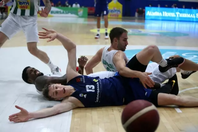 Frutti Extra Cup: Frutti Extra Bursaspor: 89 - ALBA Berlin: 75