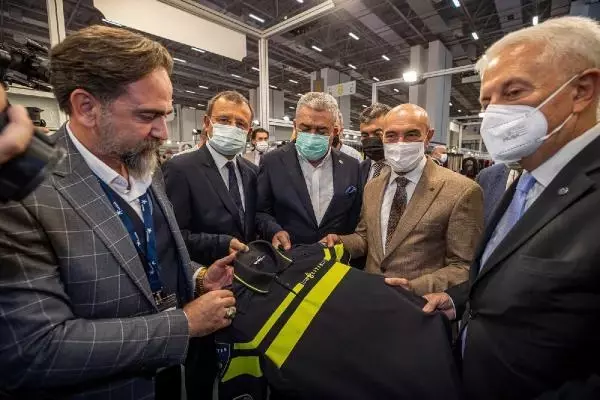 FUAR İZMİR'DE MODA FUARLARI AÇILDI