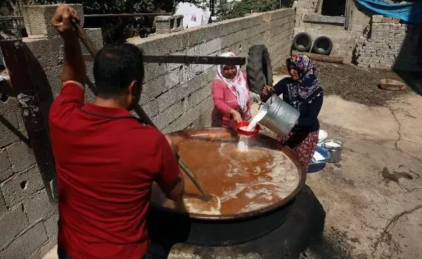 GAZİANTEP'TE PEKMEZ VE PESTİL TELAŞI BAŞLADI