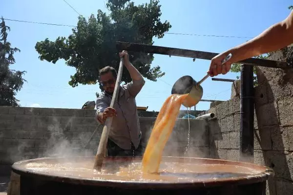 GAZİANTEP'TE PEKMEZ VE PESTİL TELAŞI BAŞLADI