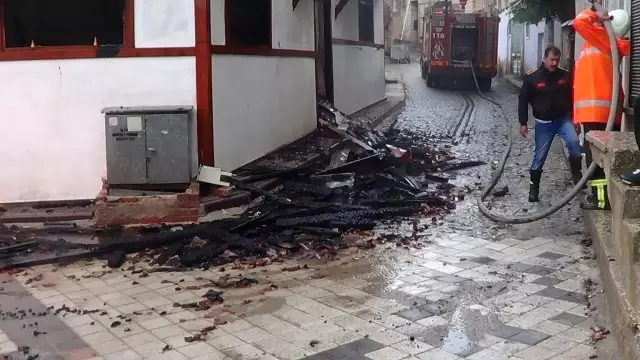Gün ağardığında yanan konağın harabeye dönen hali ortaya çıktı