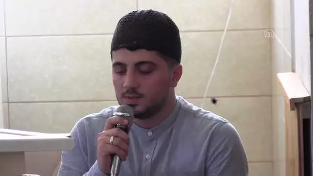 DİYARBAKIR - Güneydoğu'nun barış elçileri husumetli aileleri barıştırıyor