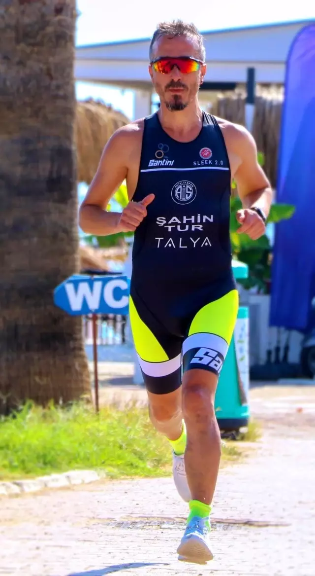 30 yıllık kuaför Triatlon tutkusuyla görenleri hayran bırakıyor
