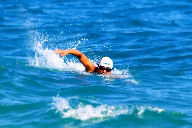 30 yıllık kuaför Triatlon tutkusuyla görenleri hayran bırakıyor