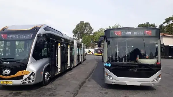 İSTANBUL'A 160 YENİ METROBÜS İÇİN İMZALAR ATILDI
