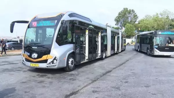 İSTANBUL'A 160 YENİ METROBÜS İÇİN İMZALAR ATILDI